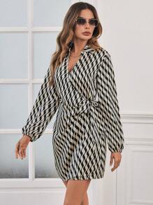 SHEIN Clasi 滿版印花燈籠袖側打結圍裹式連衣裙 - 黑色 - 查看 5