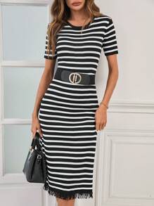 SHEIN Clasi 條紋圖案流蘇下擺毛衣裙 - 黑與白 - 查看 3