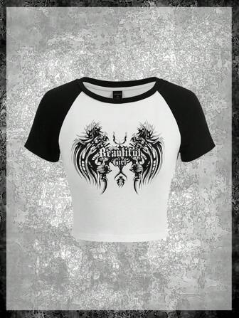 Camiseta crop con estampado de dibujo de manga raglán