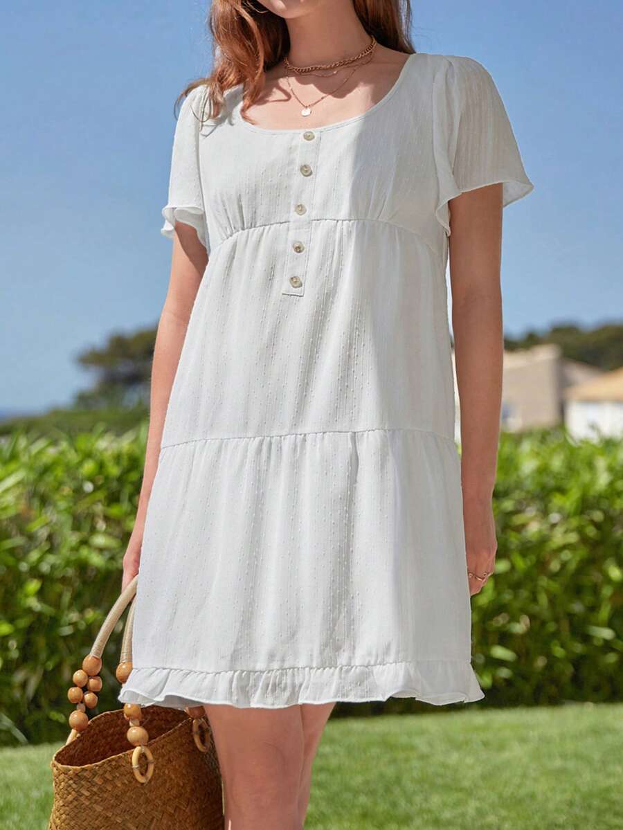 SHEIN Frenchy 素色前紐扣荷葉邊娃娃裙 - 白色 - 查看 1