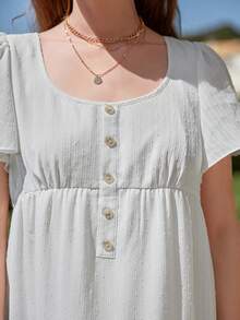 SHEIN Frenchy 素色前紐扣荷葉邊娃娃裙 - 白色 - 查看 3