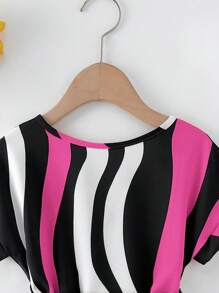 SHEIN Young Girl Colorblock Notched Neckline Belted Dress