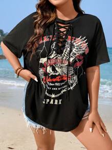 Flirla Camiseta de hombros caídos con estampado de águila y letra con cordón delantero - Negro - Ver 3