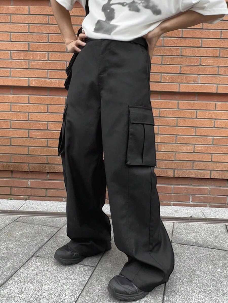 Manfinity Roghcode Men Flap Pocket Side Cargo Pants - Black - View 1