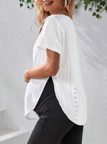 SHEIN Maternidad Camiseta con bordado con ojal bajo curvo - Blanco - Ver 2