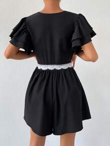 SHEIN VCAY 前繫帶腰部鏤空蝴蝶袖連身短褲 - 黑色 - 查看 3