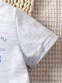 Baby Boy Letter Graphic Tee & Shorts