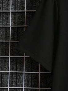 Men Letter Graphic Tee - Black - View 3