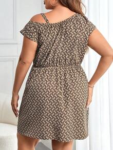 Đầm Plus Size Bất đối xứng Chuỗi Tất cả trên in Giải trí - Màu Khaki - Xem 2