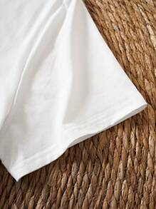 INAWLY Plus Letter Graphic Tee - White - View 4