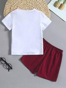 SHEIN Chàng trai trẻ Đồ họa Chữ cái Áo thun & quần đùi - Đỏ và trắng - Xem 2