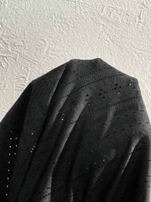 SHEIN Clasi 蕾絲拼接貝殼邊網眼刺繡T恤 - 黑色 - 查看 7