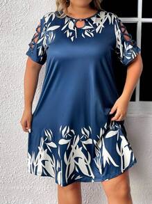 SHEIN LUNE Plus Size Plants Print Keyhole Neckline Tee Dress - Navy Blue - View 6