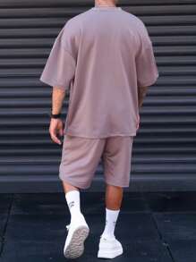 Manfinity Homme Men Plus Letter Graphic Drop Shoulder Tee & Shorts - Dusty Pink - View 2