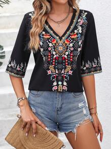 SHEIN LUNE 印花V領襯衫 - 黑色 - 查看 3