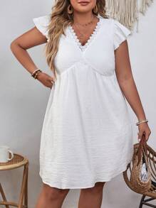 SHEIN VCAY 大碼鏤空蕾絲花邊蝴蝶袖連衣裙 - 白色 - 查看 4