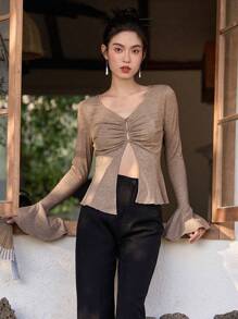 DAZY 喇叭袖褶饰前开衩下摆T恤长袖女式上衣 - 卡其色 - 查看 5