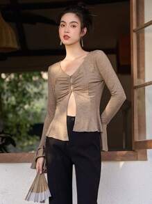 DAZY 喇叭袖褶饰前开衩下摆T恤长袖女式上衣 - 卡其色 - 查看 6