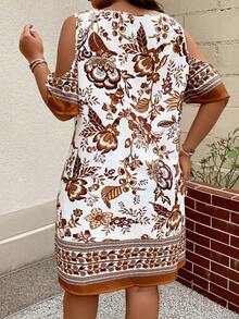 SHEIN LUNE 大碼印花挖肩連衣裙 - 白色 - 查看 2