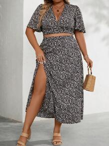 SHEIN Holidaya 大碼碎花蝴蝶袖短款上衣&高衩半身裙 - 黑色 - 查看 1