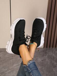 女士極簡前綁帶老爹鞋,運動鞋 - 黑色 - 查看 6