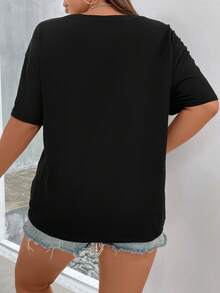 SHEIN Coolane Hơn Lá thư & Đàn ghi ta In Chi tiết đáng kinh ngạc Áo thun Thả vai - màu đen - Xem 2