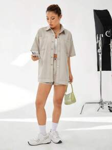 SHEIN EZwear Thả vai Mũi chỉ tương phản Đã vá Túi Áo sơ mi - Xám - Xem 4