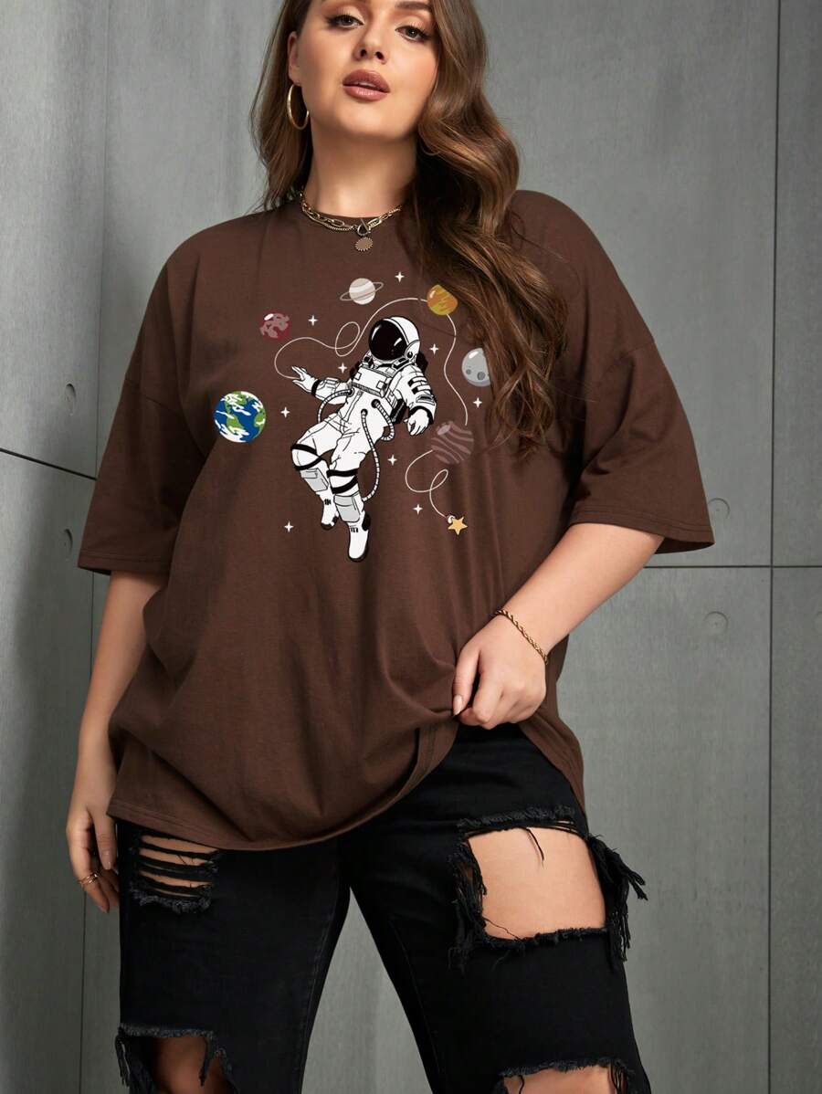 SHEIN EZwear Plus Astronaut Print Drop Shoulder Tee - Chocolate Brown - View 1