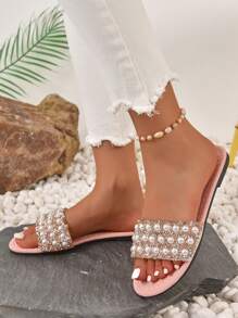 女士水钻和仿珍珠装饰舒适平底沙滩凉鞋，时尚度假风格