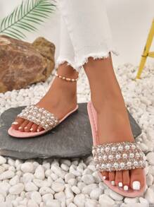 女士水钻和仿珍珠装饰舒适平底沙滩凉鞋，时尚度假风格