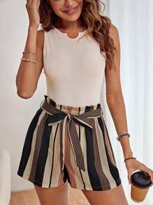 SHEIN LUNE Cổ có Lỗ hổng Áo ba lỗ & Sọc Quần Short có thắt lưng - Nhiều màu - Xem 1