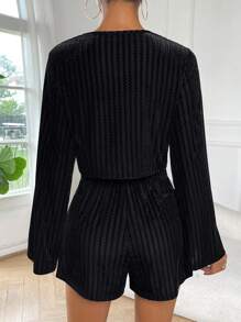 SHEIN Essnce 喇叭袖短款T恤&前打結短褲 - 黑色 - 查看 3