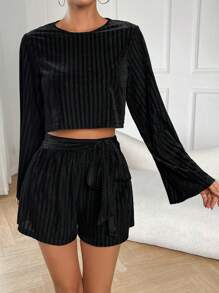 SHEIN Essnce 喇叭袖短款T恤&前打結短褲 - 黑色 - 查看 2