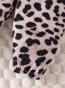 Baby Girl Heart Print Long Sleeve Pink Hoodie And Leopard Print Pants Set For Spring And Autumn
