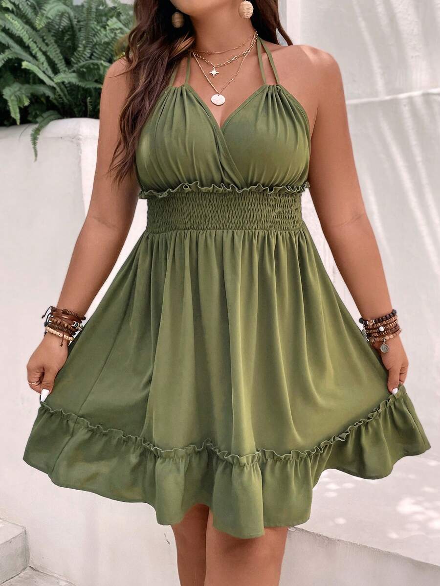 Flirla Vestido halter con espalda descubierta, volantes y dobladillo para vacaciones en la playa para mujeres de talla grande - Verde militar - Ver 1