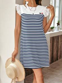 SHEIN Frenchy 條紋印花網眼刺繡蝴蝶袖連衣裙 - 藍白色 - 查看 3