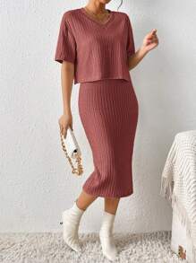 SHEIN Frenchy 落肩T恤和條紋針織半身裙 - 紅木色 - 查看 5