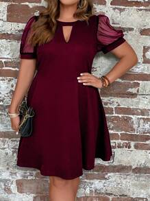 SHEIN Clasi 大碼鎖眼領網紗拼接泡泡袖連衣裙 - 紫紅色 - 查看 6