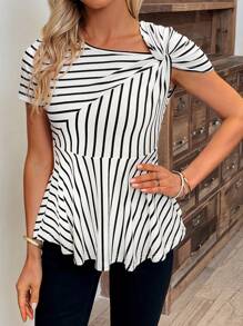 SHEIN Clasi 條紋印花不對稱領荷葉邊下擺T恤 - 黑與白 - 查看 6