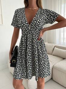 EURMUSE Women's Daisy Print Wrap V-Neck Short Sleeve Casual Dress - Multicolor - View 5