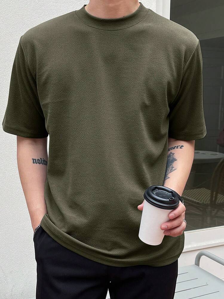 Men Solid Round Neck Tee