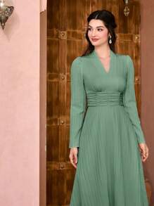 Modelyn Solid V Neck Ruched Waist Dress