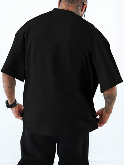 GymBeat Camiseta de manga corta casual con cuello de pico y bordado de letras para hombres tallas grandes, para salir
