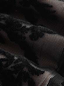 SHEIN X Garcia Sisters SHEIN MOD Floral Print Crop Top & Skirt - Black - View 3