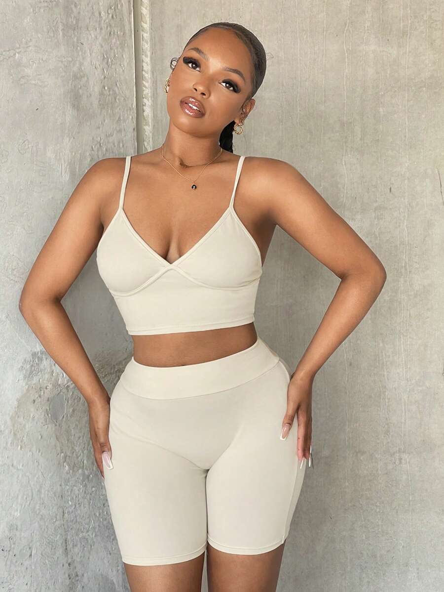 SHEIN SXY Chất rắn Cami ngọn & Quần short đi xe - Màu be - Xem 1