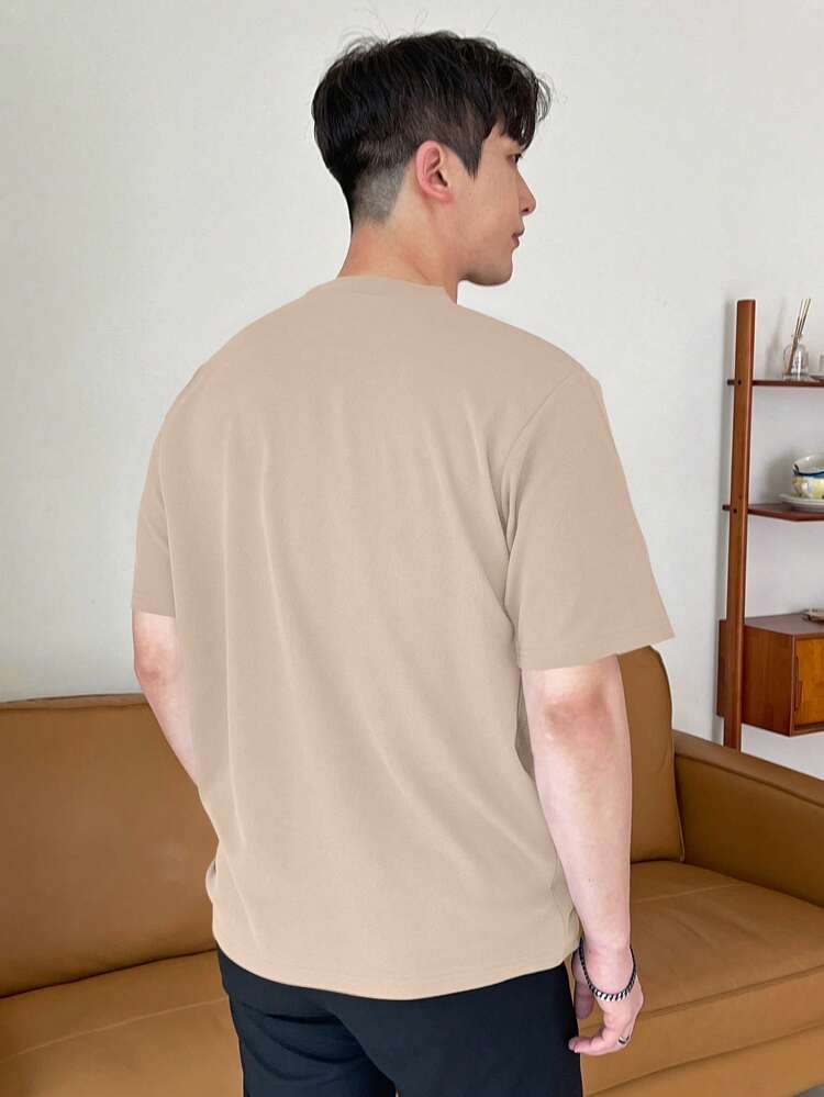 Men Solid Round Neck Tee