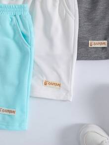 SHEIN 男小童3入組字母補丁細節短褲