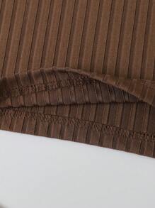 INAWLY 蘑菇和字母圖案短款背心 - 咖啡棕 - 查看 5