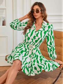 SHEIN BIZwear 滿版印花腰帶襯衫洋裝工作服 - 綠色 - 查看 4