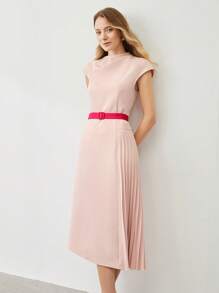 MOTF PREMIUM Vestido medio con cinturón fruncido - Rosa coral - Ver 5